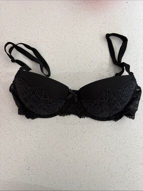 Victoria's Secret dream angels Black Lace balconet Push-Up Bra (retired style)